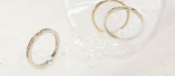 How to clean sterling silver jewelry